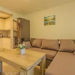 Apartament Robi And Kristina Extra Roof Terrace For Donji Karin