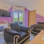 Appartement Robi And Kristina Extra Roof Terrace For Donji Karin