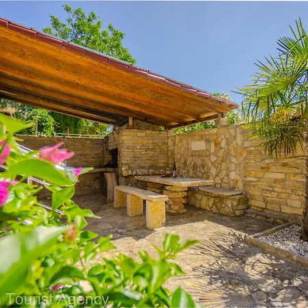 Apartamento Robi And Kristina Extra Roof Terrace For Donji Karin