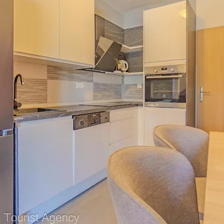 Robi And Kristina Extra Roof Terrace For Apartamento Donji Karin