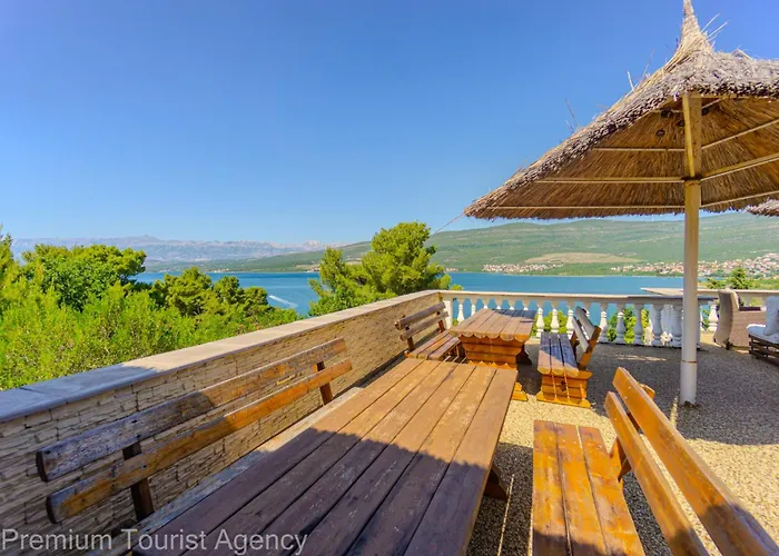 Robi And Kristina Extra Roof Terrace For Apartamento Donji Karin