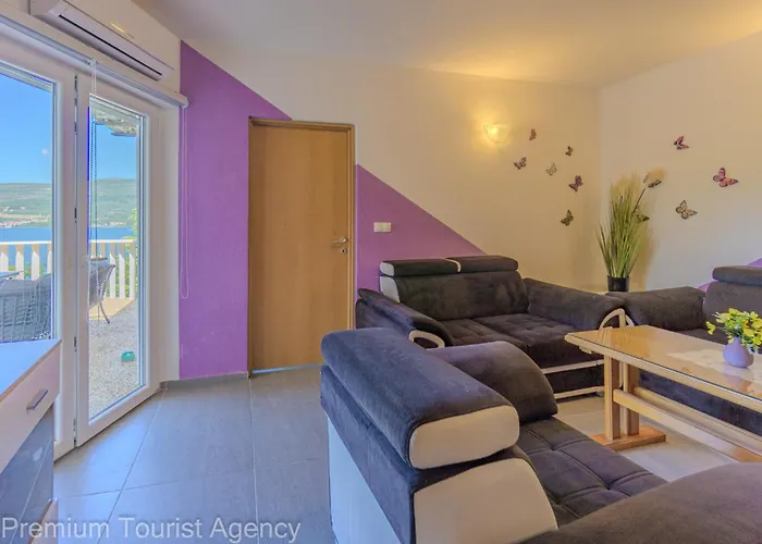 Robi And Kristina Extra Roof Terrace For