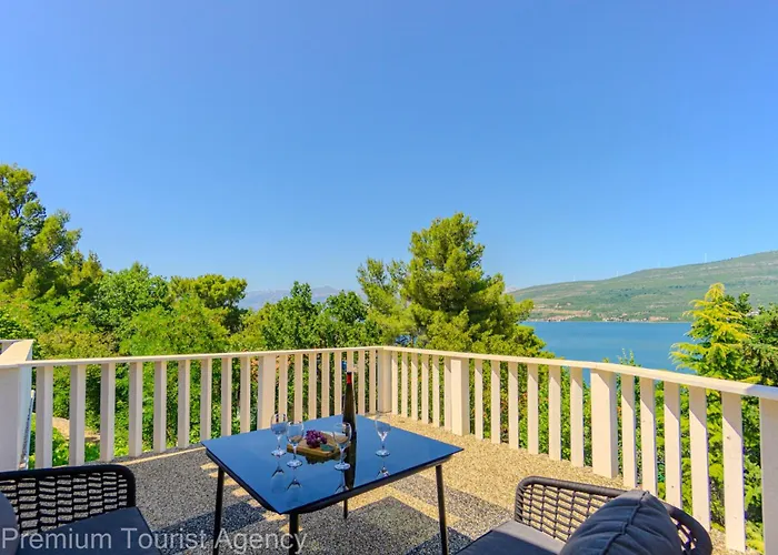 Robi And Kristina Extra Roof Terrace For